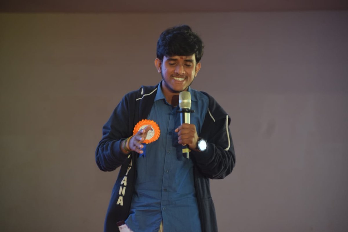 dcseLEAD's tweet photo. The one who is known as the youngest scientist in the LEAD family, Mr. Praveen Karne!
Apart from all the struggles he has gone through he has now successfully built his startup, "TechnoSupport" !
#lead #leadcampus #dflead #dfindia #yuvasummit #yuvasummit2020 #leadyuvasummit https://t.co/USyJJOTQ5I