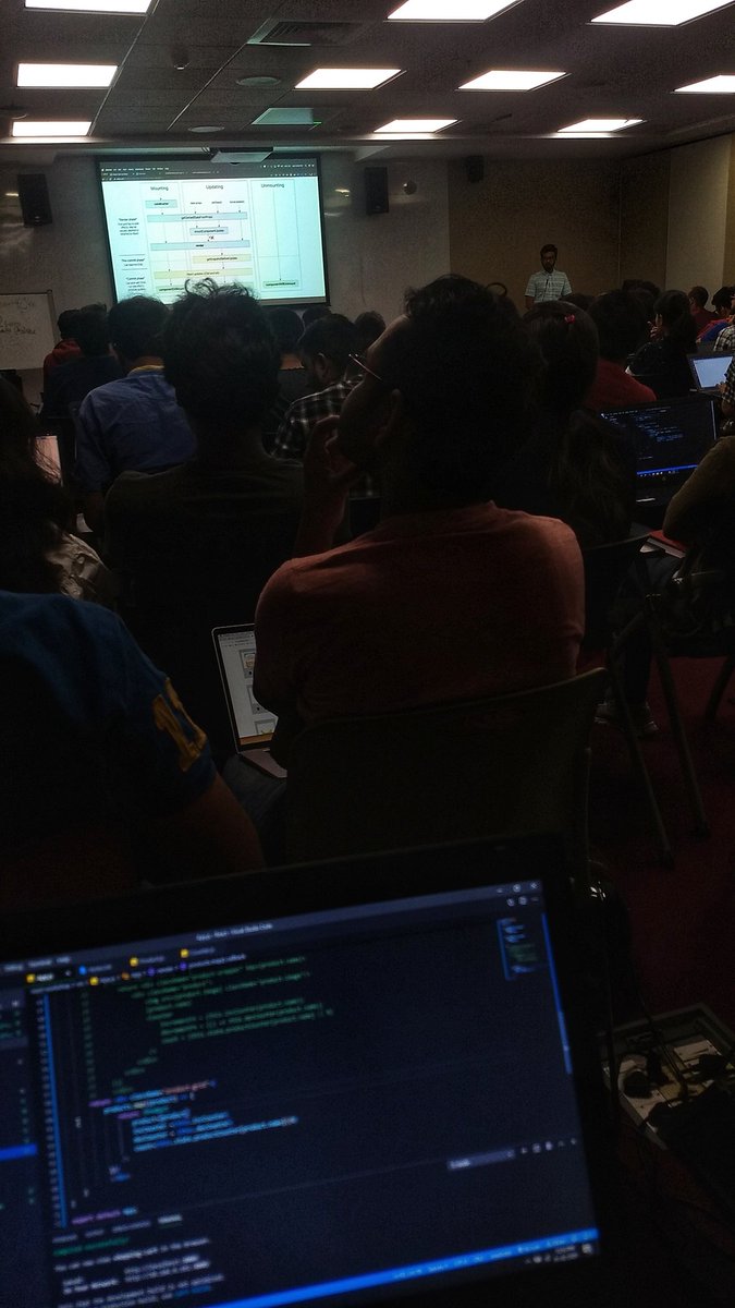 amsvn's tweet image. POV Fetish 😝
React Learning Jam with @szanwar22 
#Code2Success @progateEN @GDGBLR @MSFTReactorBLR @MSFTReactor