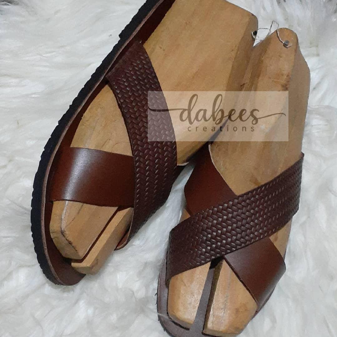 Dabeescreations's tweet photo. Brown shade is also cool😍😍😍
For Male😉
#handmade
#femaleshoemaker
#lagoshoemaker..
Really affordable https://t.co/Y0pFBVc4h7
