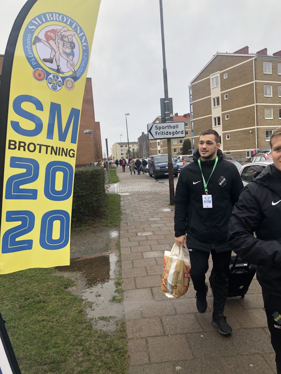Då kör vi SM i brottning denna helg i Malmö 🤼‍♂️  ⁦<a href="/AIKBrottning/">AIK Brottning</a>⁩