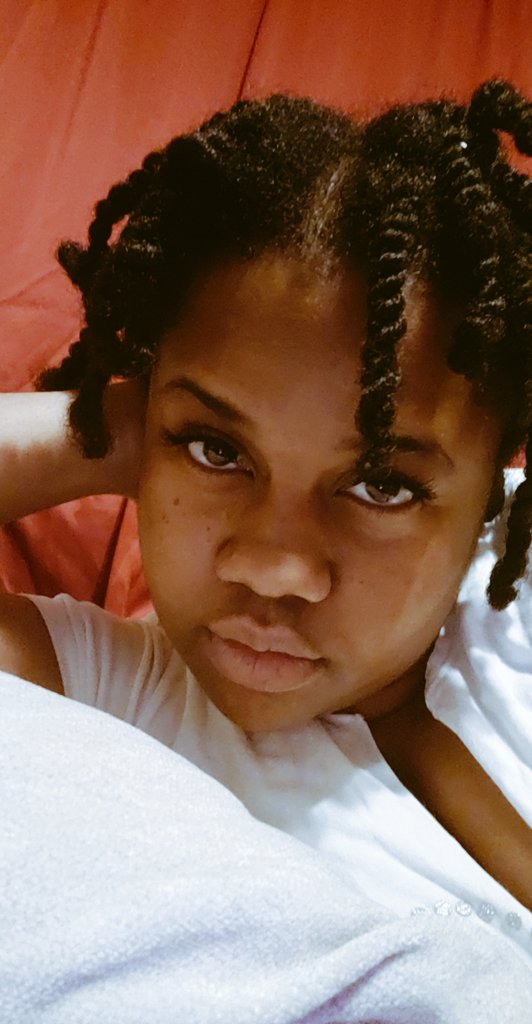 ShequanaFergus1's tweet photo. #Loveyourself #naturalhair https://t.co/4doaeqfsBb