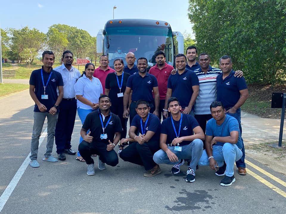 📸 - Sri Lankan Airlines 🇱🇰✈️ crew that flew to Wuhan, China to bring down the Sri Lankan Students #CoronaOutbreak <a href="/flysrilankan/">SriLankan Airlines</a>