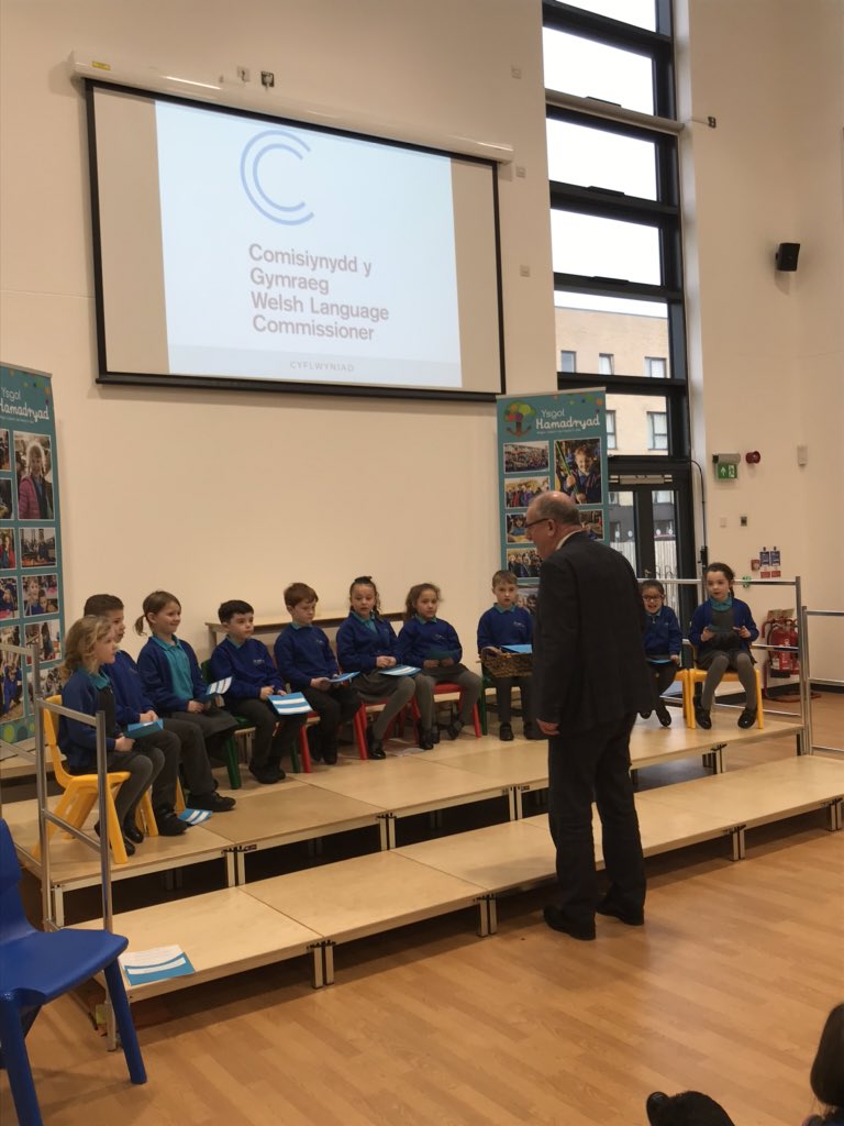 CCHamadryad's tweet photo. It was an honour for us, the Welsh Commisioners of @YsgolHamadryad to share our experiences with the Welsh Commissoner @ComyGymraeg yesterday.
Diolch for coming to visit and sharing your experiences with us too๐ด๓ ง๓ ข๓ ท๓ ฌ๓ ณ๓ ฟ
@SiarterIaithCCD #miliwn #million #CymraegiBawb #WelshforAll https://t.co/GBiQtUv7oI