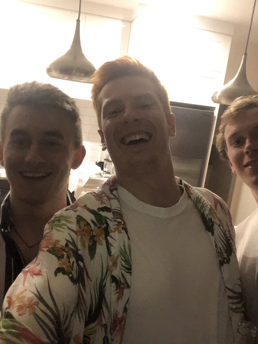 Good Guy Guydra 🥕 tweet media