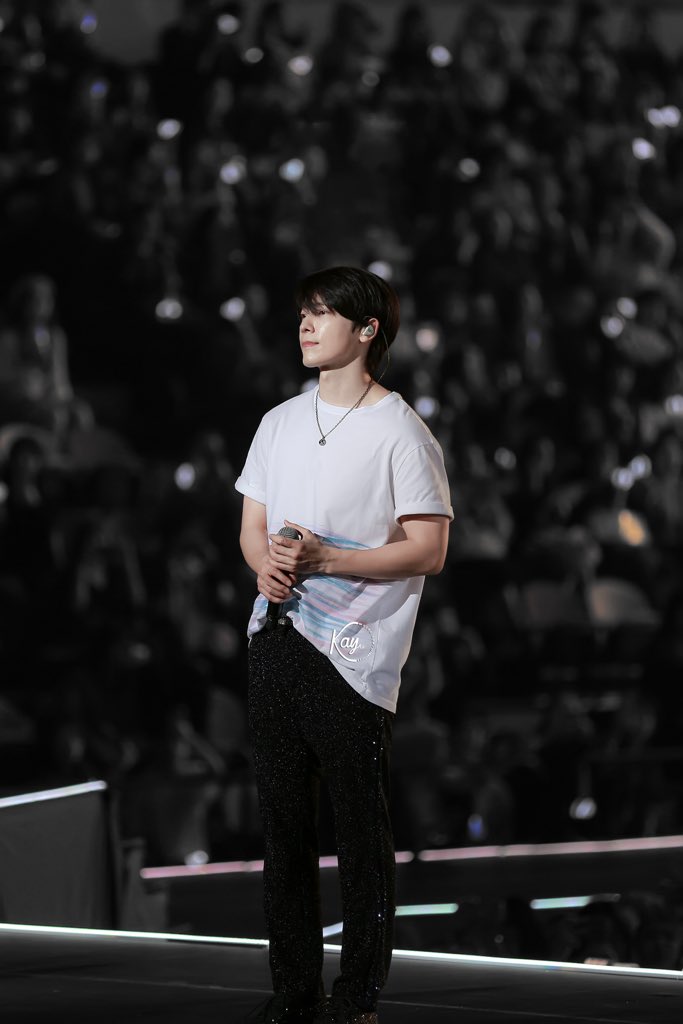 BigFish_Kay_'s tweet photo. 200119 SS8 IN MACAU🇲🇴 

#Donghae #동해 

📓

◤ Please don't amend the photo and removed logo.Please don't for commercial use ◢ 

◤ 禁二改/商用/cut logo  ◥ PHOTO BY ：大鱼_Kay_ https://t.co/2bAT5oAQVp