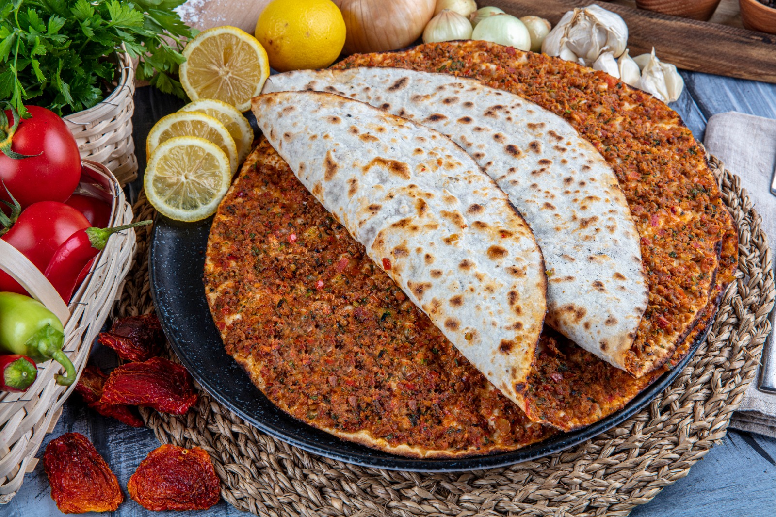 Армянское Блюдо Ламаджо