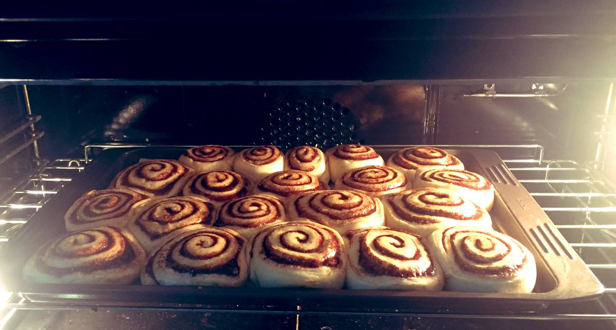 Cinnamon rolls in the oven