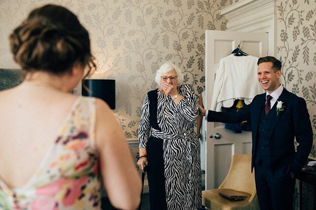 This moment 😍😍😍⁣
⁣
I included this photo in my 2019 weddings round up and decided it needed to be on my grid because it really was such a special moment. The first time Rachel's grandma saw her in her stunning floral wedding dress at her wedding … ift.tt/2uWtVlG
