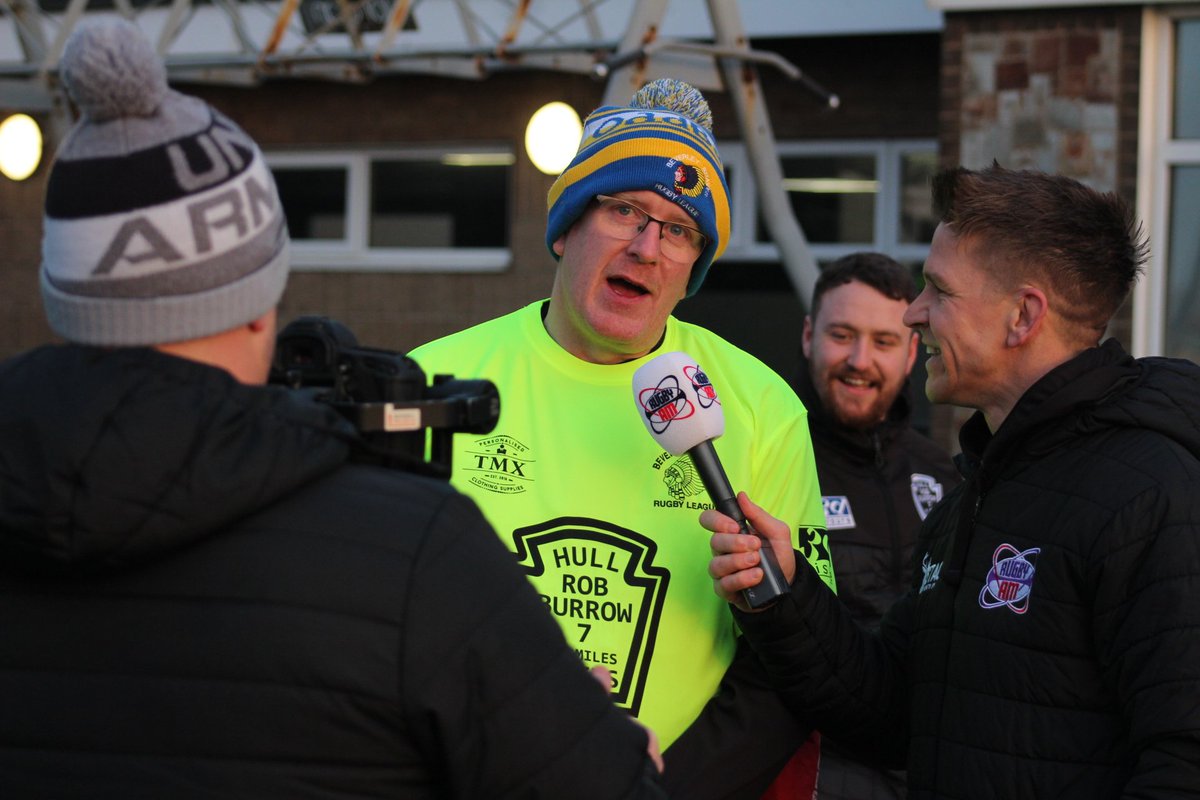 hullfcofficial's tweet photo. 🚶 The #March4Rob team are down at the Elite Performance Centre with @RugbyAM ahead of their 59-mile trek to Emerald Headingley!
@Waggataurus is up to his usual antics! 🙈😂
Donate 👉 https://t.co/CprsOMYgyE https://t.co/eoKEwrWQwG