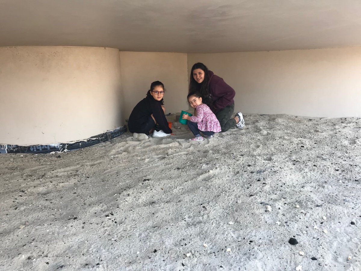 RaffISenviro's tweet photo. Thank you RIS Community and Volunteers ! Collected 20000 cigarette butts and 5 kg of plastic !Thank you
@DMunicipality for appreciating our efforts @RafflesIntlSch
#anhourwiththecleaner #tillytheturtle #sustainablebrandz #garrycoopercm #Conservationaward https://t.co/F3XawcK2gk