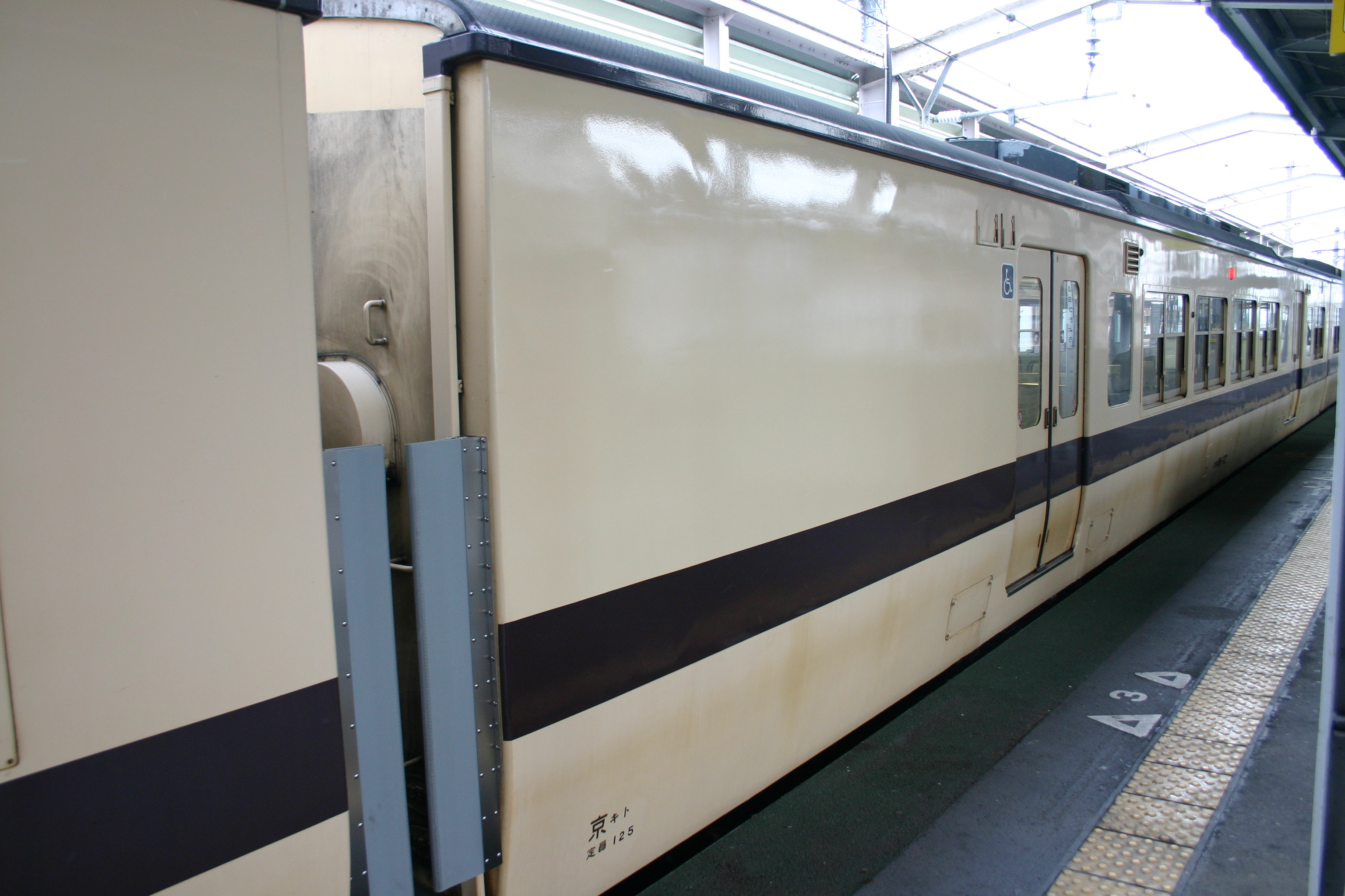 JR西日本 モハ103-245 (103系) 車両ガイド | レイルラボ(RailLab)