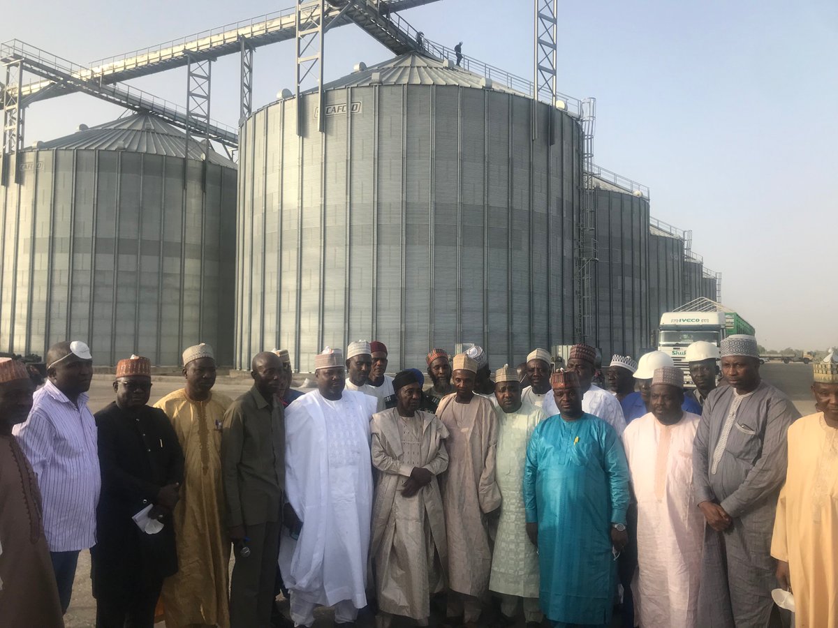 FmardNg's tweet photo. SILO: Minister Inspects Strategic Grains Reserve (SGR) FacilIty- Says Government is committed to food security.

Minister @FmardNg @NanonoSabo has reiterated @GovNigeria  commitment to ensuring food security through its various intervention projects across the federation. 1/7 https://t.co/ObJGvOKROX