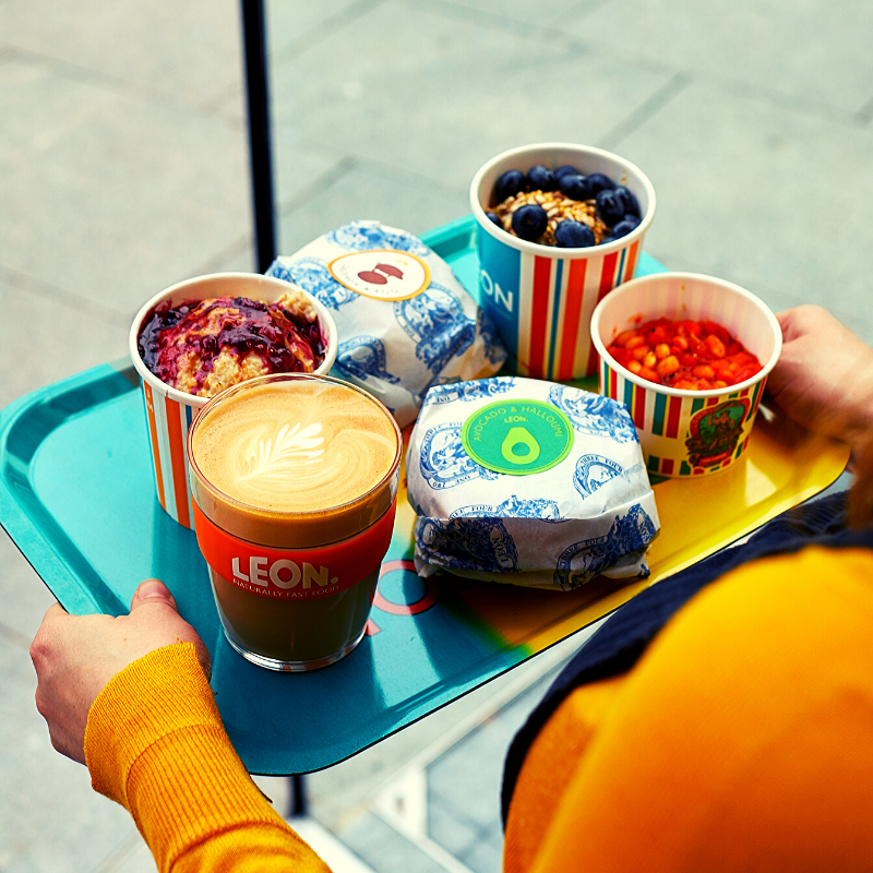 LeonIrel's tweet photo. You ain't seen muffin yet. Any muffin, egg pot or porridge pot and a regular coffee or tea for €5.50. It's a breakfast of champs. #NaturallyFastFood #Dublin #Vegan #TempleBar https://t.co/a3C9XZtDnE