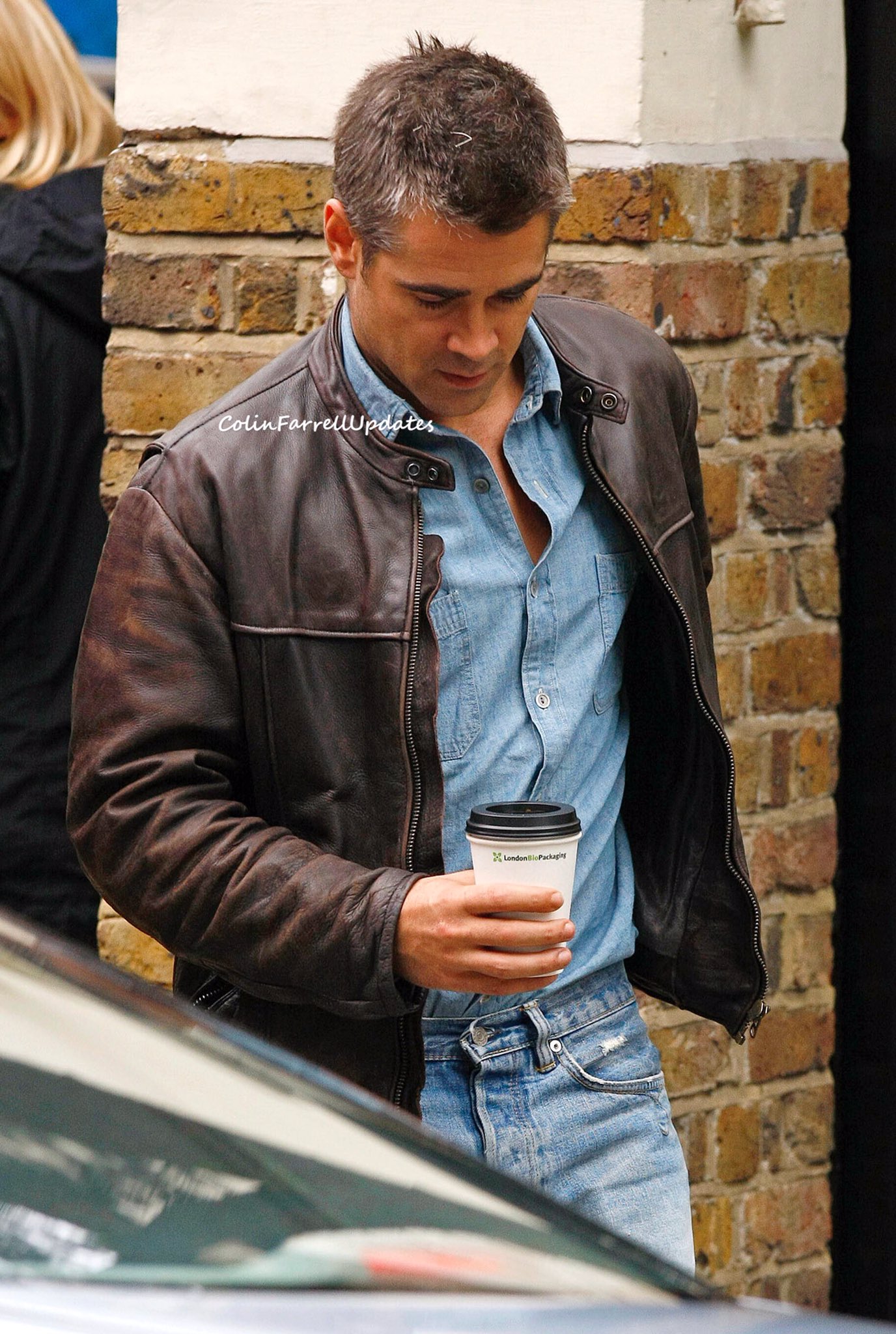 洋書 (not only) blue 36 Colin Farrell 保存版-安いサイト
