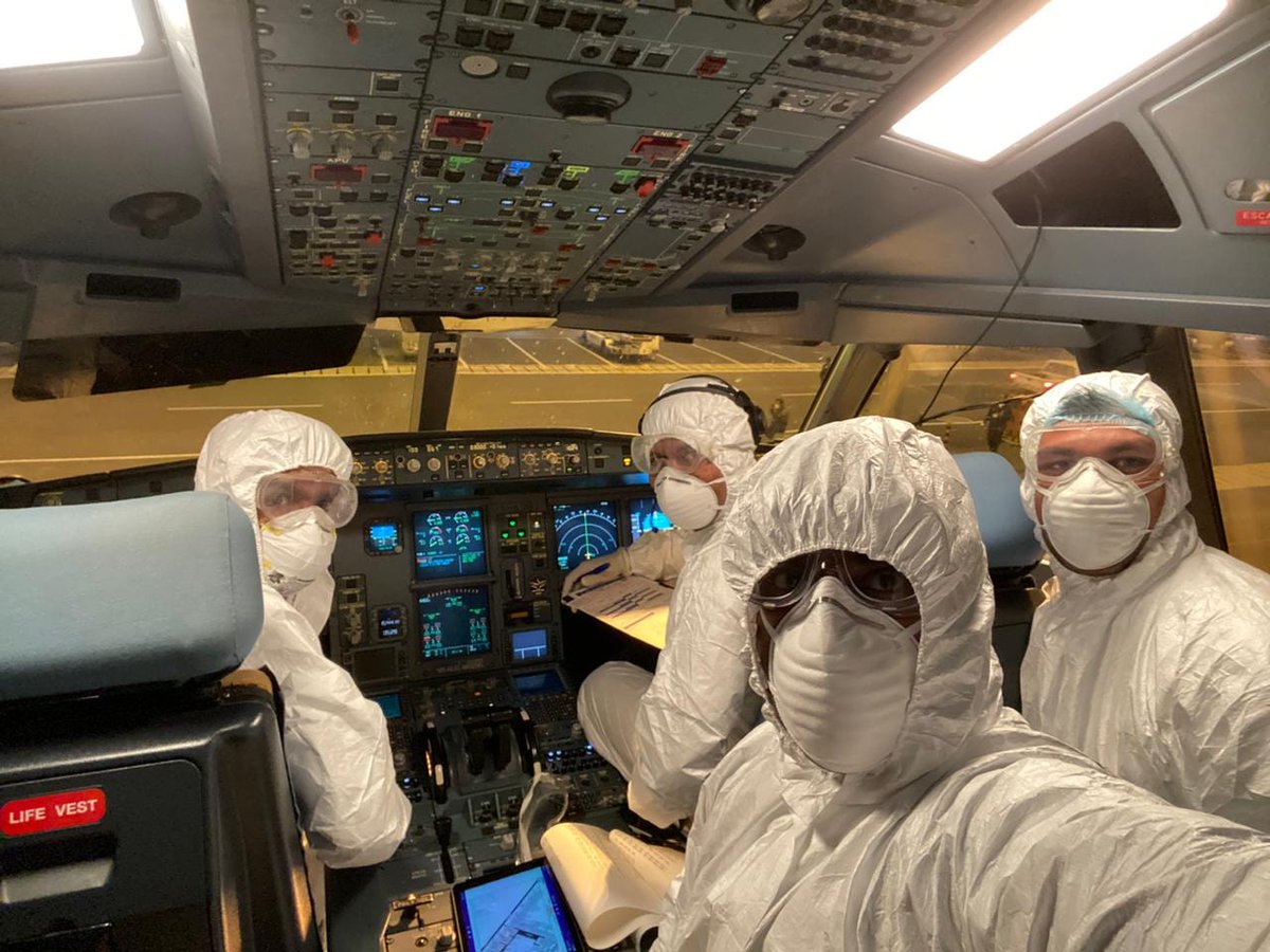 ashok_pathirage's tweet photo. Our nation has always relied on our National Carrier during times of crisis, be it a Tsunami or a terror attack. The BOD &amp; every employee of SriLankan are extremely proud of the selfless efforts of the crew members volunteered to fly into Wuhan,going far beyond their call of duty https://t.co/IUn2U0PwvZ
