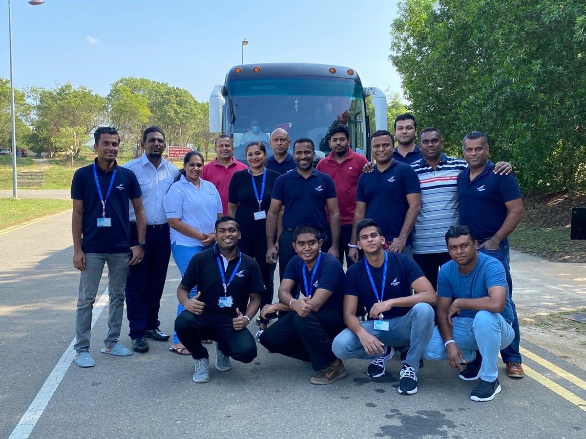 ashok_pathirage's tweet photo. Our nation has always relied on our National Carrier during times of crisis, be it a Tsunami or a terror attack. The BOD &amp; every employee of SriLankan are extremely proud of the selfless efforts of the crew members volunteered to fly into Wuhan,going far beyond their call of duty https://t.co/IUn2U0PwvZ