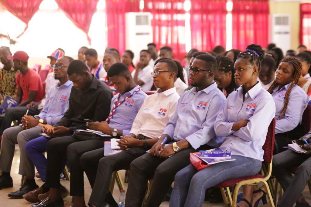 Tesconucc1's tweet photo. NPP YOUTH WING STORMS CENTRAL REGION WITH THE ORPHAN CONSTITUENCIES PROJECT AND TESCON REGIONAL TRAINING AND ORIENTATION CONFERENCE https://t.co/RLjUOnjXK8