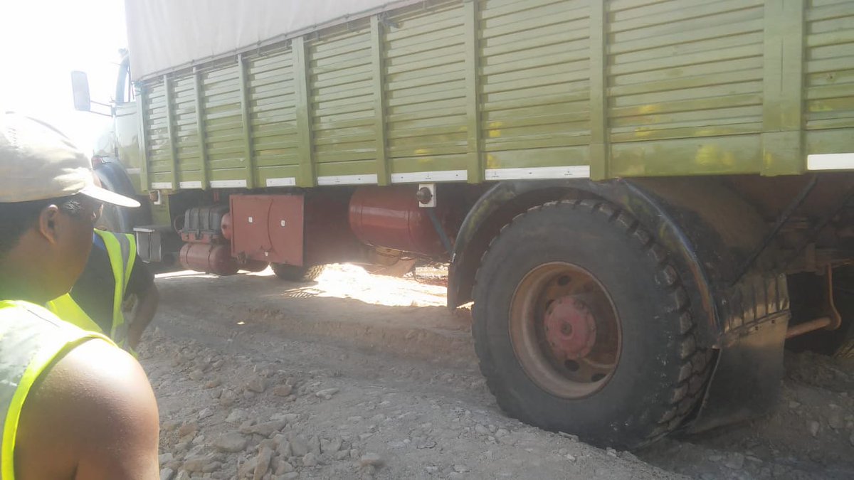 MATP_GOV_MG's tweet photo. #MATP RN4 - La circulation sur la route nationale 4 reliant Antananarivo et Majunga, au PK 443+500 à Anjiajia est réouverte à tous les véhicules, légers et poids lourds, depuis ce samedi 01 février 2020 à 8h30 du matin. https://t.co/fYrLOIXWBd
