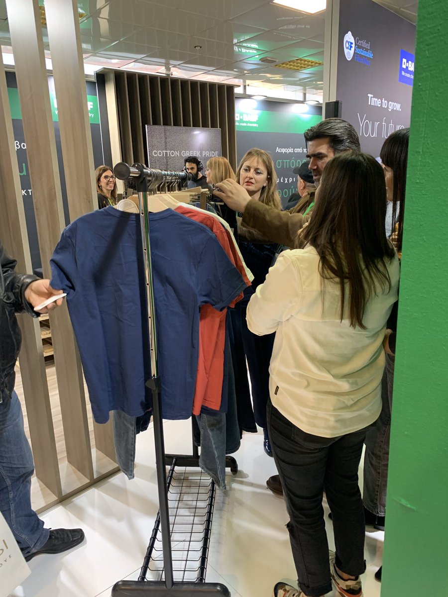 ADB0806's tweet photo. When innovations in agriculture meet innovations in fashion. #wrangler #rootedcollection #sustainablecotton @RoianAtwood @SuzBarratt @BASFAgro https://t.co/EDFwGmufoa