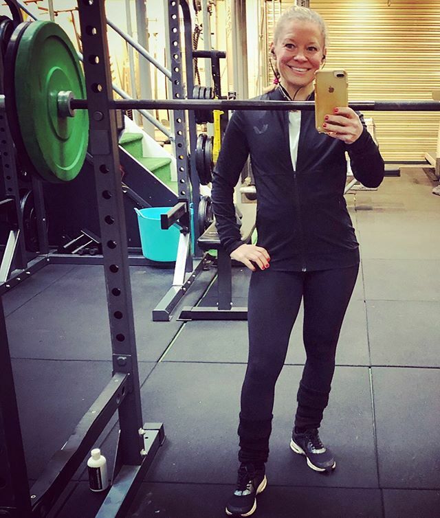 Lifting when it’s cold 🥶 
It can be hard to know what to wear to keep warm without overheating when training. Enter @castore_sportswear Palma Jacket 👌 Loving this top right now 🤩
The range is on sale at the mo 🏃🏼‍♀️💨
#betterneverstops #castoregirl #r… ift.tt/2uPcnZ1