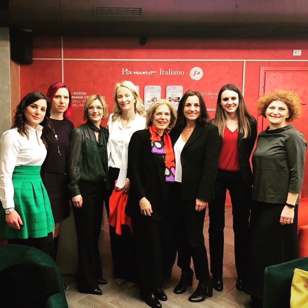 women4solutions's tweet photo. 🙌🏼 #BWomenMILANO Networking with 65 #womenentrepreneurs to work on personal &amp; business goals for #GenderEquity and #ClimateAction. 

💫This event was lead by @g_detomati from @InVentoLab Caterina Dentoni Litta, @CogoAnna from @nativalab and @LauraGiadorou founder of #BWomen https://t.co/NOigVycFwd