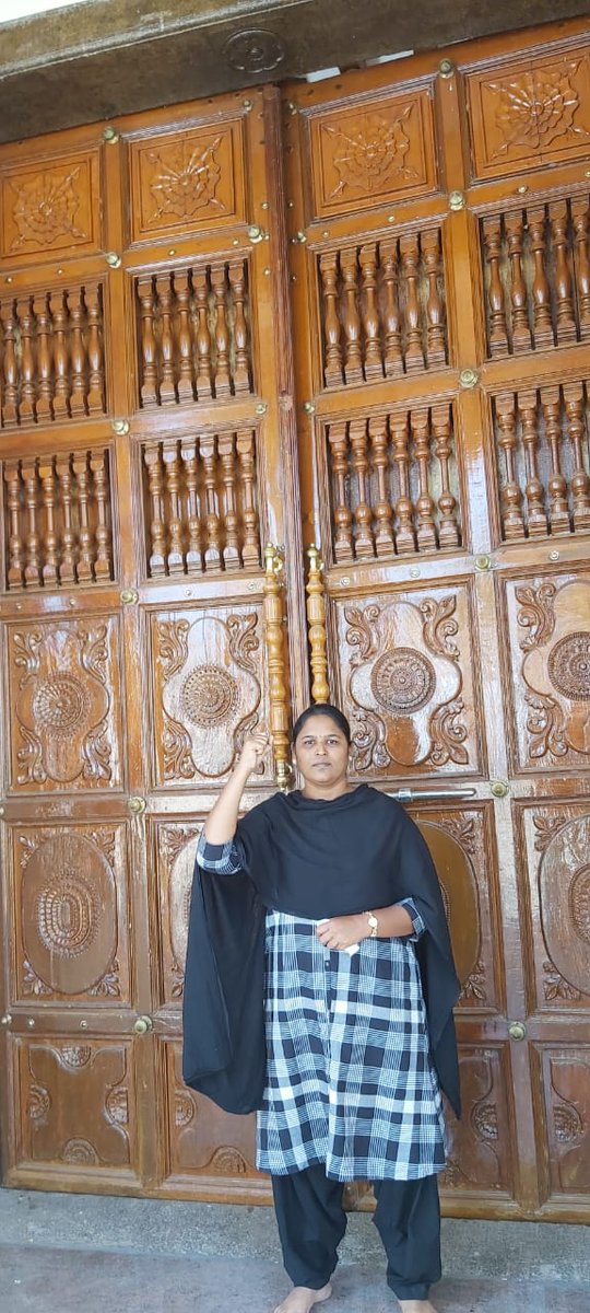 SabarimalaJ's tweet image. வரலாறு படைத்த அரண்மனை கதவு....
#நெல்கட்டும்செவல் #Nerkattumseval 
#PuliThevan #பூலித்தேவன்