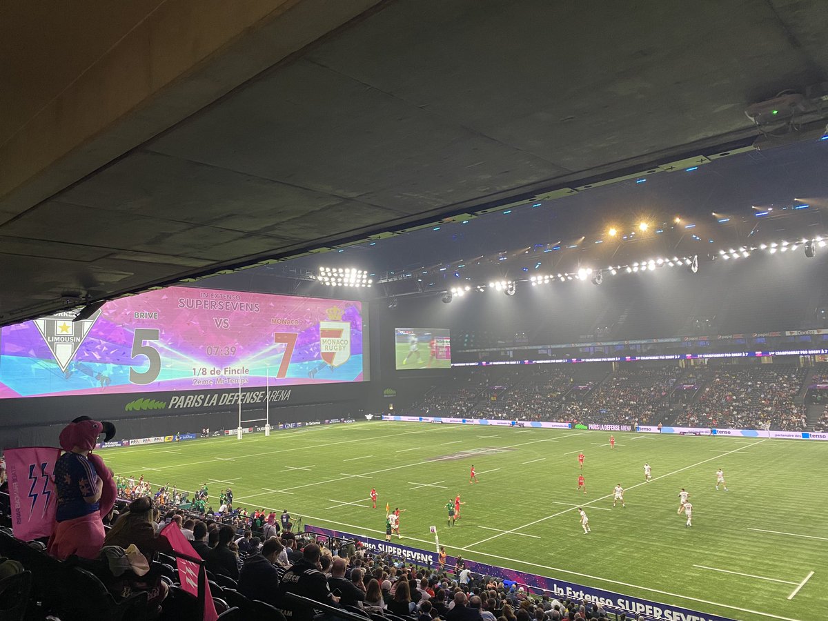 benjaminryan's tweet image. Really decent crowd at 1030am for the first top 14 @supersevens in Paris. Looks like supporters really bought into it and some great players out there too