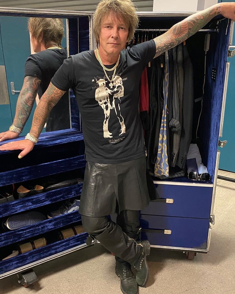 SweetSixteen68's tweet photo. π...there is absolutely nothing wrong with this Man - he is perfect as he is...π
(( πΈ Credit by @BillyMorrison 02/01/2020 ))
#BillyMorrison
#GoosebumpVoice
#LipslikeSugar
#PerfectBody
#SexonLegs https://t.co/dJ1771NkBn