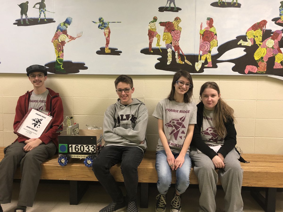 PR Robo Wolves tweet media