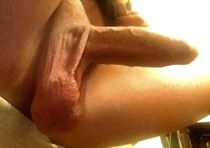 Big balls kinda day #bigballs #hardcock #harddick https://t.co/Zd9o2I9Toq