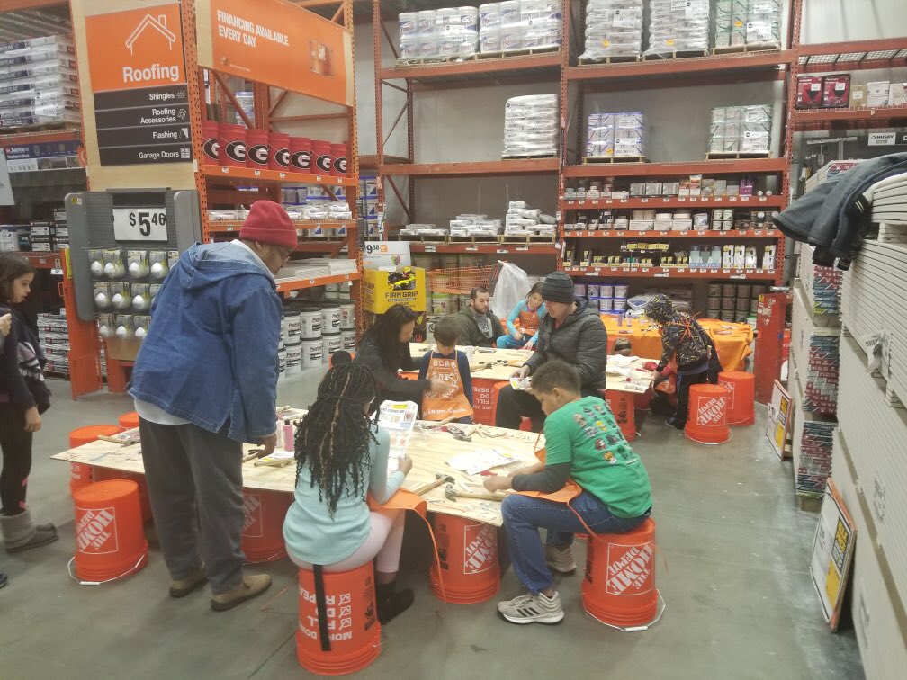 FayetteHd0127's tweet photo. Great turn out today for your local Fayettville Home Depot kids workshop! Over 72 kids and counting! What a great way to start the month out by creating and piecing together the symbol of 💕.  #ValentinesDay #thehomedepot #heartstringart #kidsworkshop https://t.co/aNe5M8ggJp