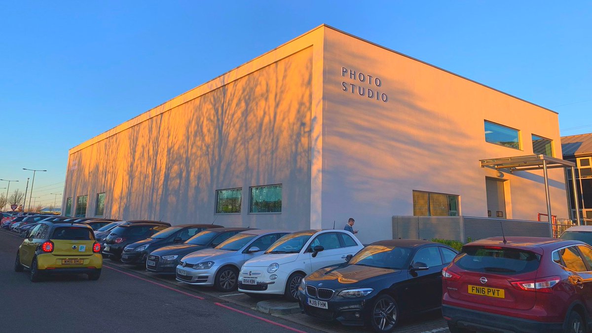 lifeat_next's tweet image. We think we've fallen in love with this epic shot of Photo Studio from Head Office campus! 😍

Who else agrees? 😉

Discover more about Life At Next here bit.ly/2GBMcaU
#FirstOfFebruary #lifeatnext