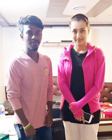 EPs0apjU0AEblC6?format=jpg&name=small