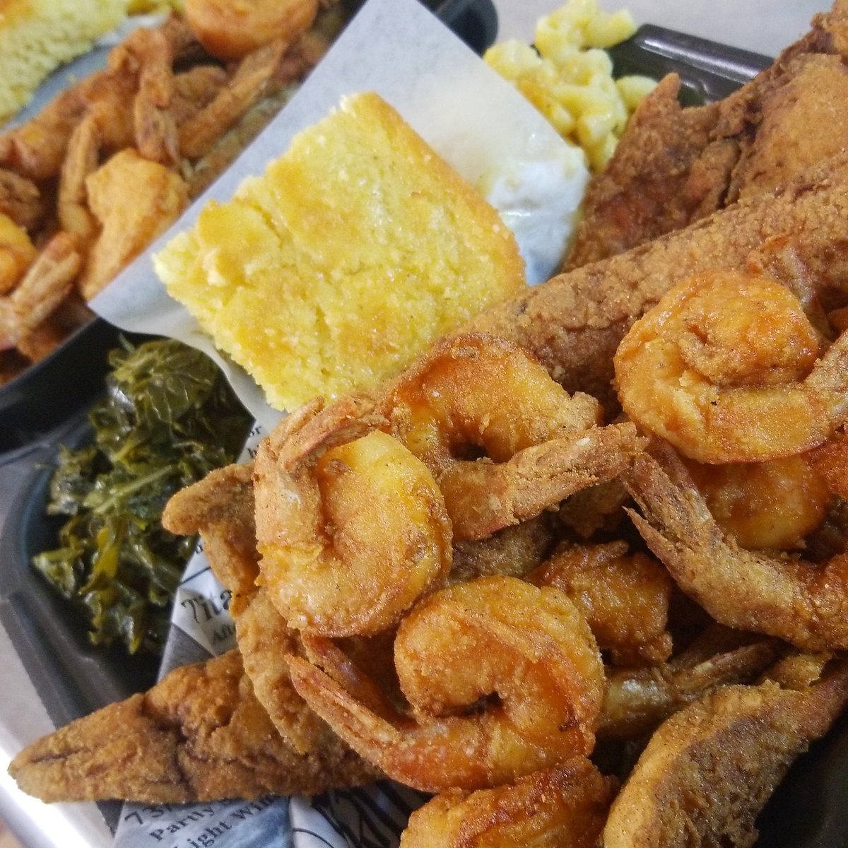 lookatdatder's tweet photo. I'm really gonna try this Twitter again so please come join us tomorrow Sunday February 2, 2020 for some good home cooking
 #LookAtDatDer  #OmyWord #PaintingPicturesLikePicasso #MyFoodIsAWorkOfArt #KingOfTheOooeyGooeyGoodness #GoldenBrownNotBobbyBrown #ShareShareShare https://t.co/eJ1WW7efFS