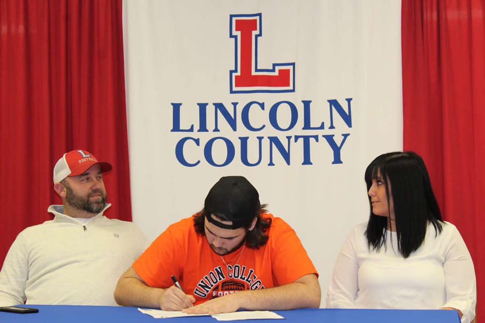MykahTurpin's tweet photo. Excited to announce that I am completely committed to further my academic and athletic career at Union college. Go Bulldogs!! @UnionKyFootball @CoachLuttrell49 https://t.co/8qB16lBXdN