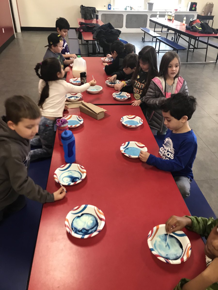 LbCamp's tweet photo. Lava lamps and volcanoes 🌋 are happening today I’m science camp! @bauerpower15 ⁦@DassKelsey⁩ ⁦@RomanelliPaul⁩ https://t.co/3PtxC4D7Ts