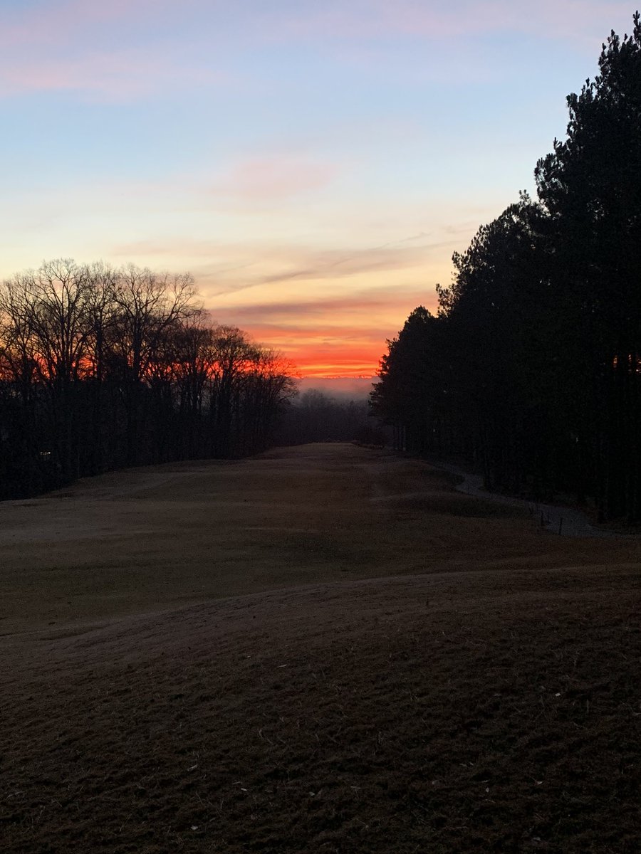 It’s going to be a good day for the Super Bowl Blitz! 2x roll on greens this morning! Green speed is 12’1”. Good luck to everyone playing in the tournament.