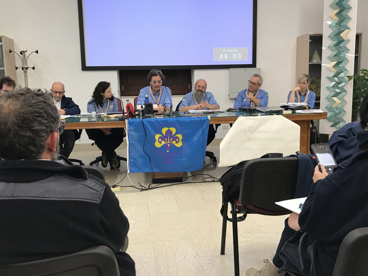 AGESCISicilia's tweet photo. #AgesciSicilia Consiglio Regionale Caltagirone con noi @Vinc_Piccolo Presidente #Agesci #piùbellediprima https://t.co/RKHI99kolp