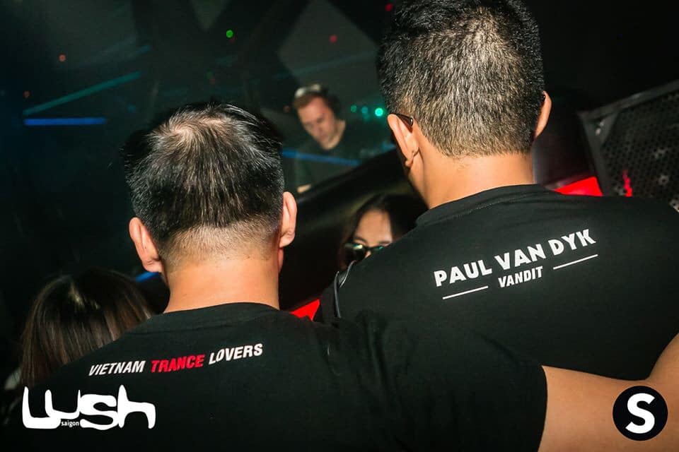 Mix_Toe_VTL's tweet photo. It makes me feel amazing to become part of warm-up sets for legend #PaulVanDyk at #Lushsaigon 😍 https://t.co/ciYT3MRwU6