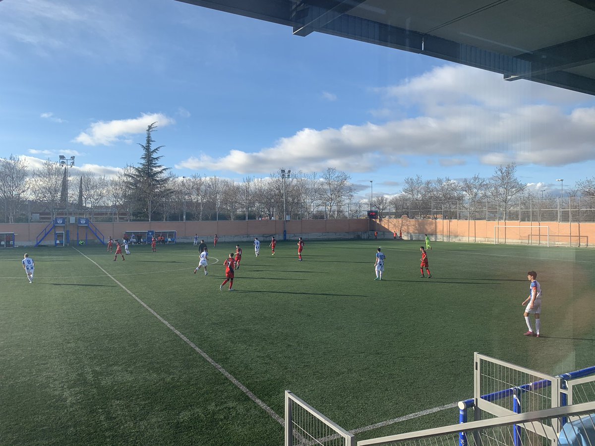 davidmendez_90's tweet photo. #LigasPepineras 🔵⚪️🥒

👨‍👨‍👦‍👦 #Generacion2003
🏟 #JuvenilC 🆚 @RayoVallecano https://t.co/yB3nYhhyPD