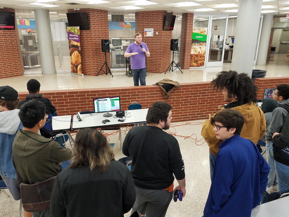 Awesome turnout for 1st ever Esports tourney <a href="/JamesBowieHS/">Bowie High School</a>! 6+ area schools represented! #arlingtech <a href="/scout2i/">Dwight Goodwin</a> <a href="/kaywoody/">Susan Anderson</a>