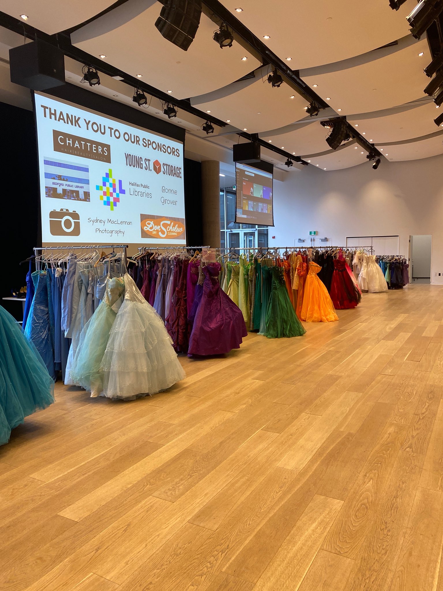 Glass Slipper Org. on Twitter "Our event is in FULL SWING!!! Stop on by today!!😍👗…