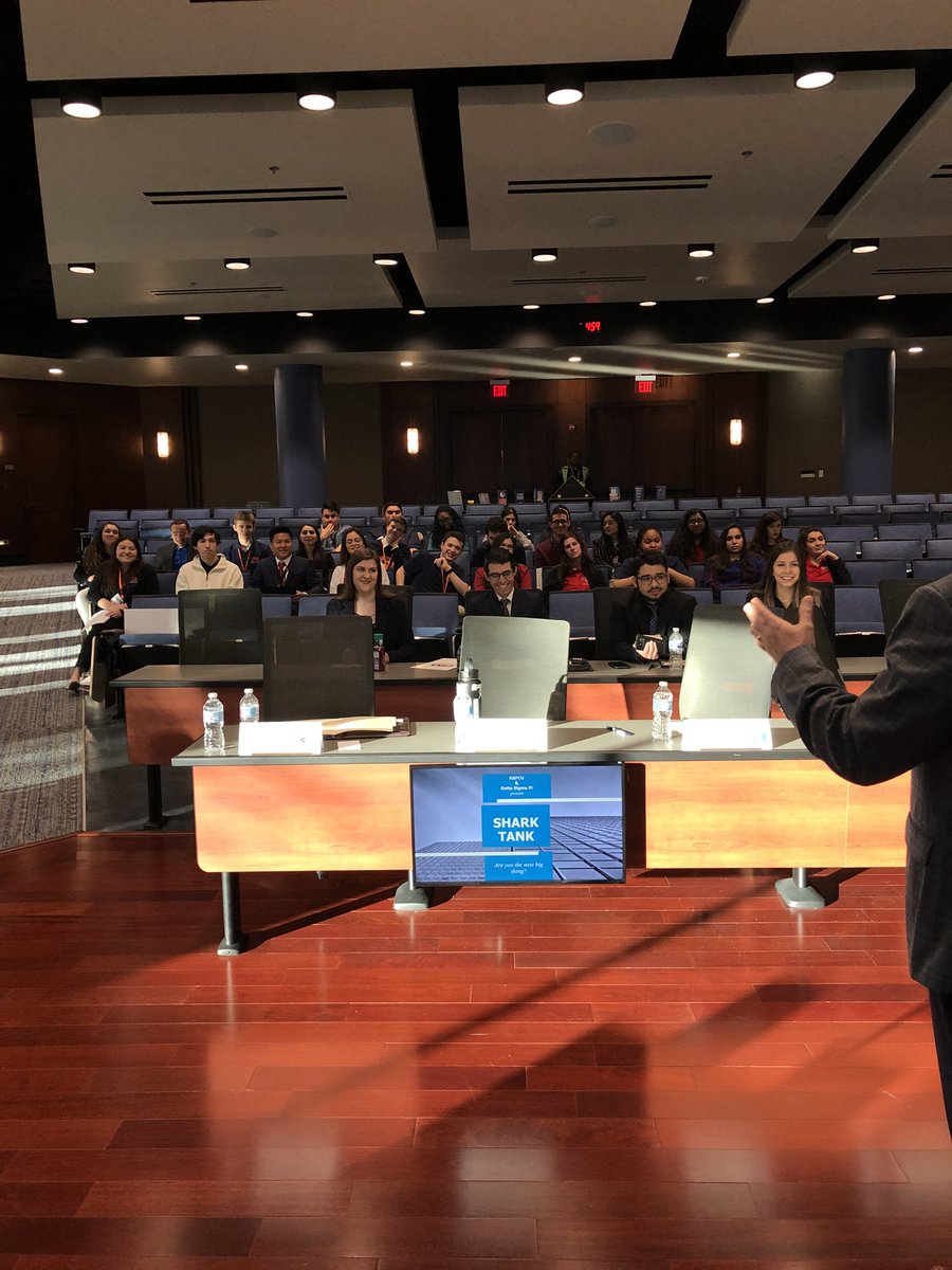 MarioVela_UTSA's tweet photo. Had a blast as a judge for the @rbfcu shark tank competition! #risingrunners #careers #hiring #entrepreneurship https://t.co/bLFqtqWPu3