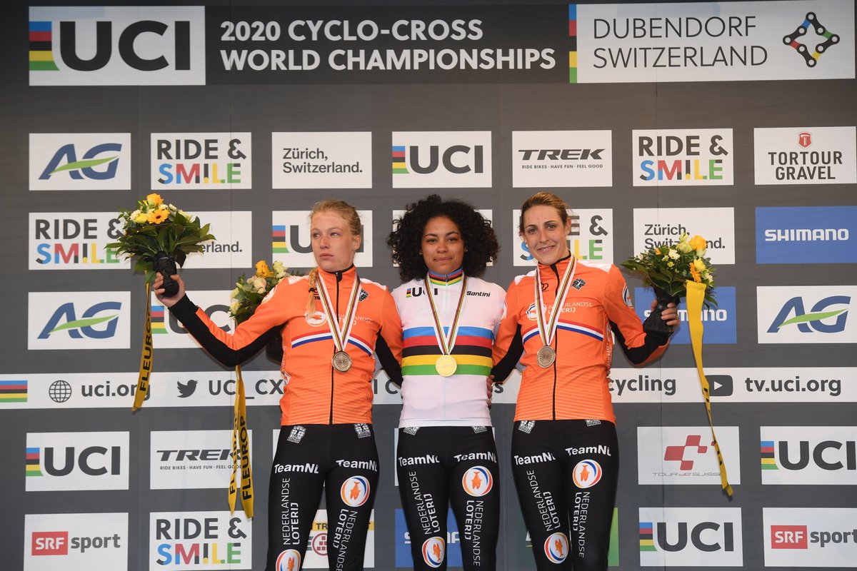 Baloise_Trek's tweet photo. Proud of 🦁 @lucinda_brand finishing on the podium after an incredible battle 👊🥉

#Dubendorf2020 #PodiumBoone https://t.co/Jz2QBmoBOr