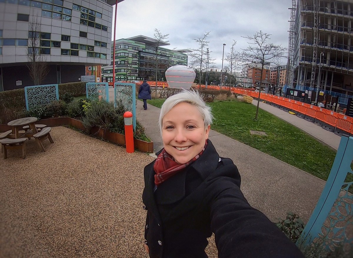 AliBooker_RD's tweet photo. Absolutely amazing to visit the Manchester Royal Infirmary today for the @NWNWBDA Careers event π
It was a fantastic line up of speakers from a variety of both clinical & industry backgrounds sharing their journeys & pioneering work! I was in awe! π€©
#NWNWBDA #RD2B #BDAStudent https://t.co/TrQcTWxqv8