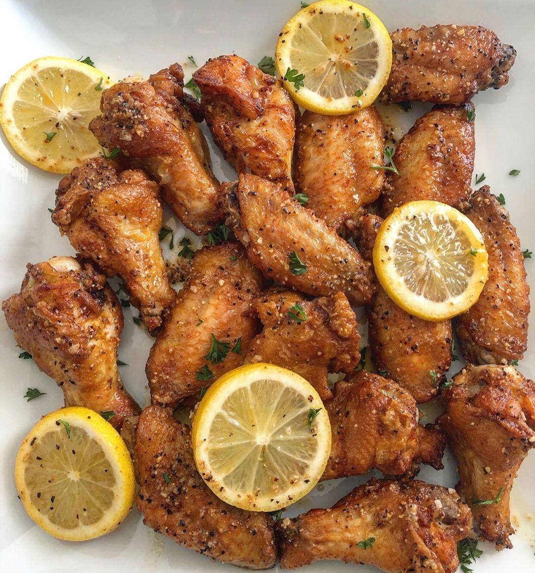 IslandVibezTV's tweet photo. Lemon Pepper #chickenwangs 👉🏾 Repost @theglamkitchen https://t.co/9ajaJAm4eF