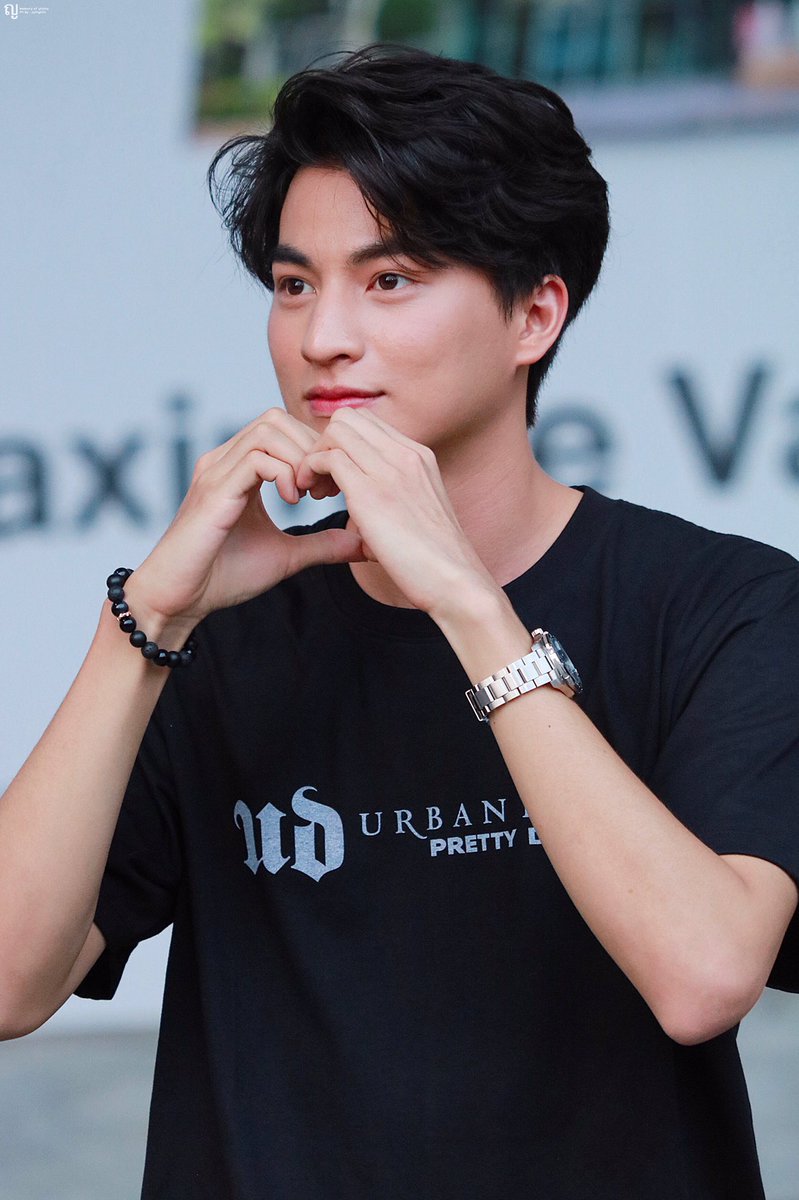 ysdrarc's tweet photo. 1 2 3 งั่มมมมมม

#GulfKanawut #ลูกบอลของคุณ���ิ๊กกลัฟ 
#UrbanDecayLovesMewGulf 
[01022020] https://t.co/I5L9M8lXDL