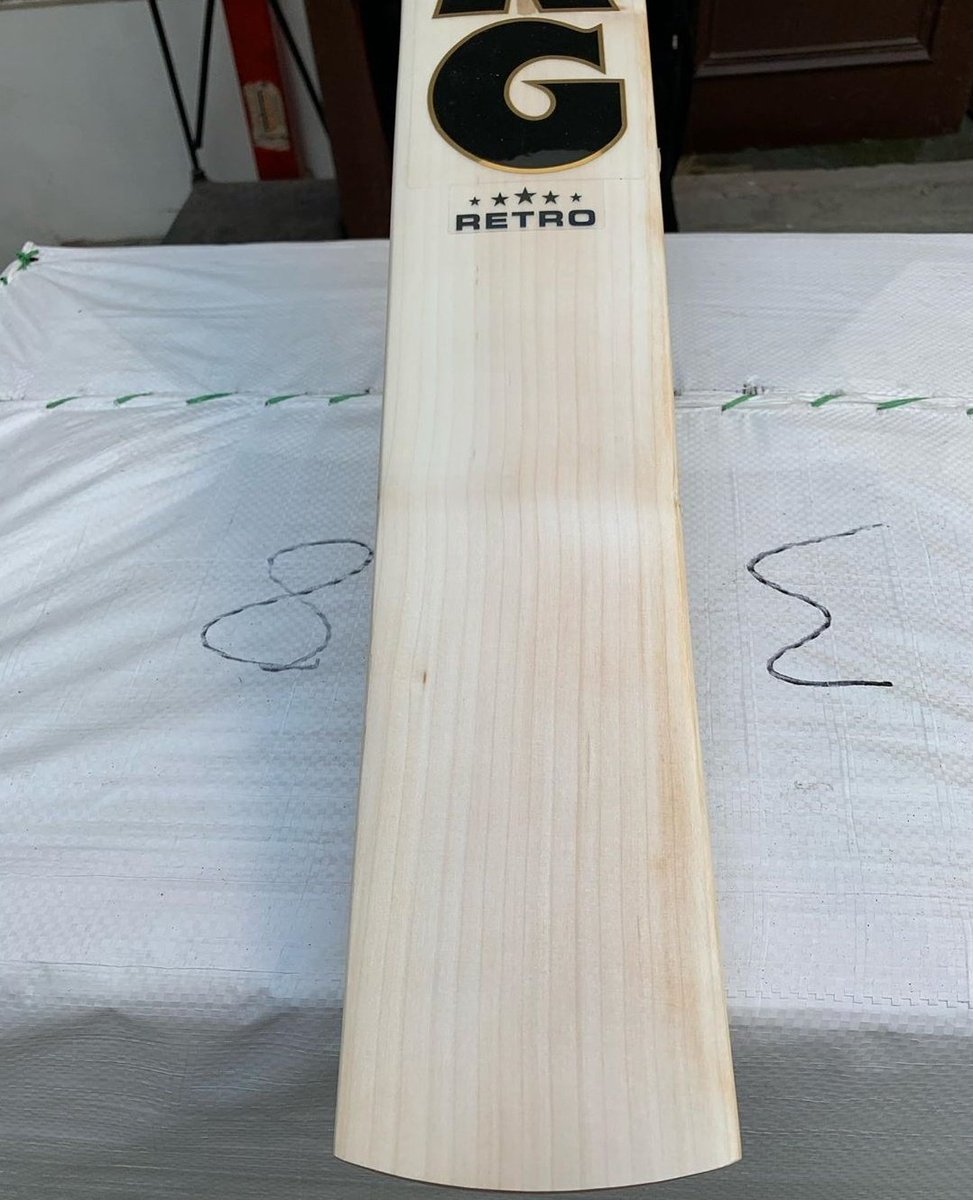 KayGeeSports's tweet photo. Downgraded Top Grade Bat for what You guys were Asking.
Here it comes, swipe to see more Images.
Available only at 10,000/-Inr
Fantastic Piece of Willow with Great Ping &amp; Balance.
DM to Buy https://t.co/oUa4AfVNAn