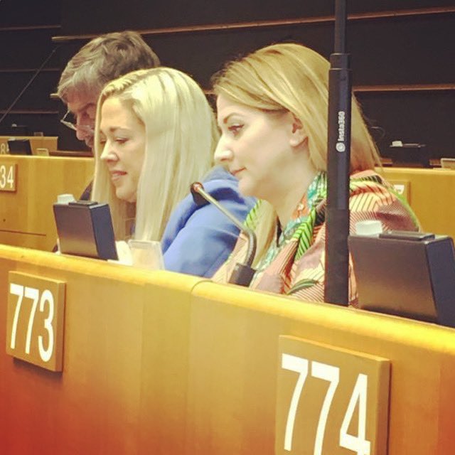 ThatAlexWoman's tweet photo. End of an era but not the end of the greatest friendship in the history of politics. #BlondeBrexiteers #dolebuddies https://t.co/HWtTiJGKFF