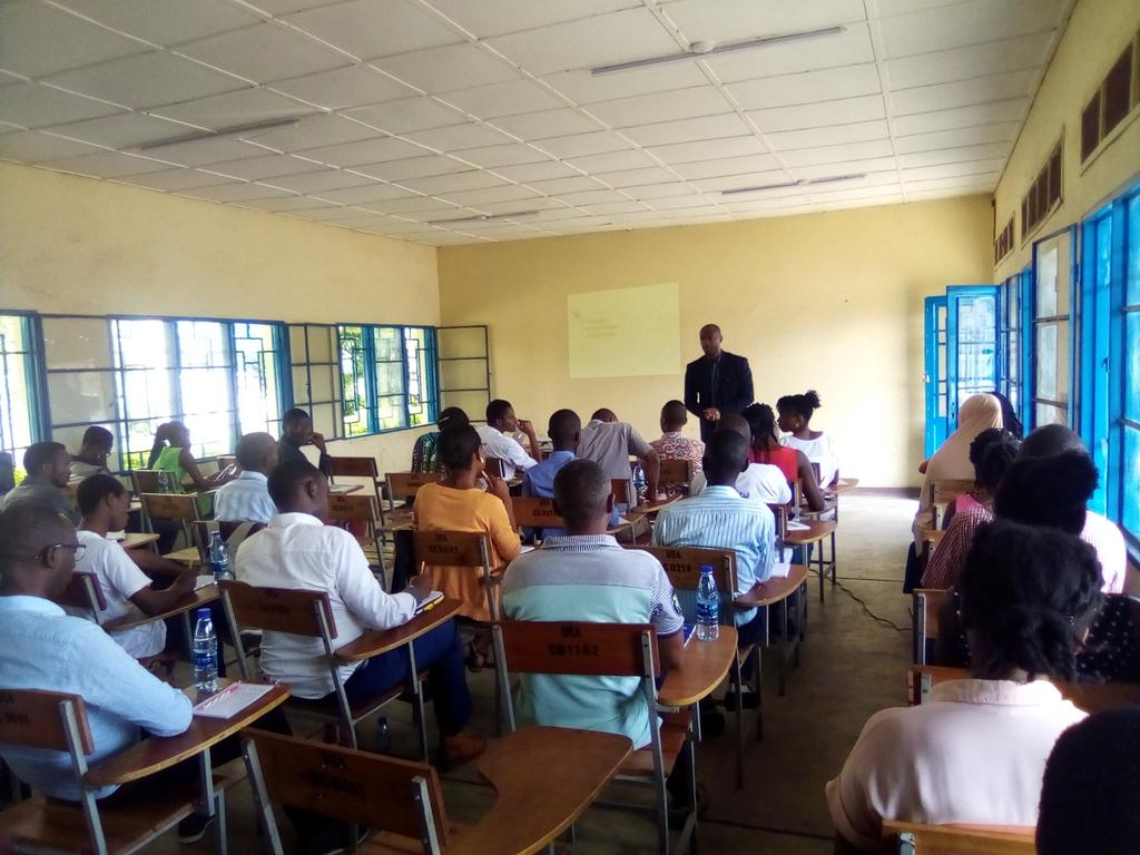 docjeremiah61's tweet photo. #Burundi:Our first #GSACS2020 preconference, 3 parallel sessions on Early Trauma Management,Cancers and Essential Pain Management @IncisionBurundi @atsarps @S2Surgeon @mspls_bdi @SU2C @DiellaMunezero @LeilaNgabire @Ndakiranet @aime_nda
#IAmAndIWill
#BurundiFightsCancer https://t.co/hIQfhSyEVC